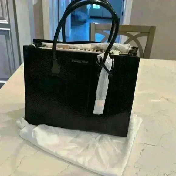 NWT Michael Kors black large conv tote genuine snake skin - Picture 8 of 10